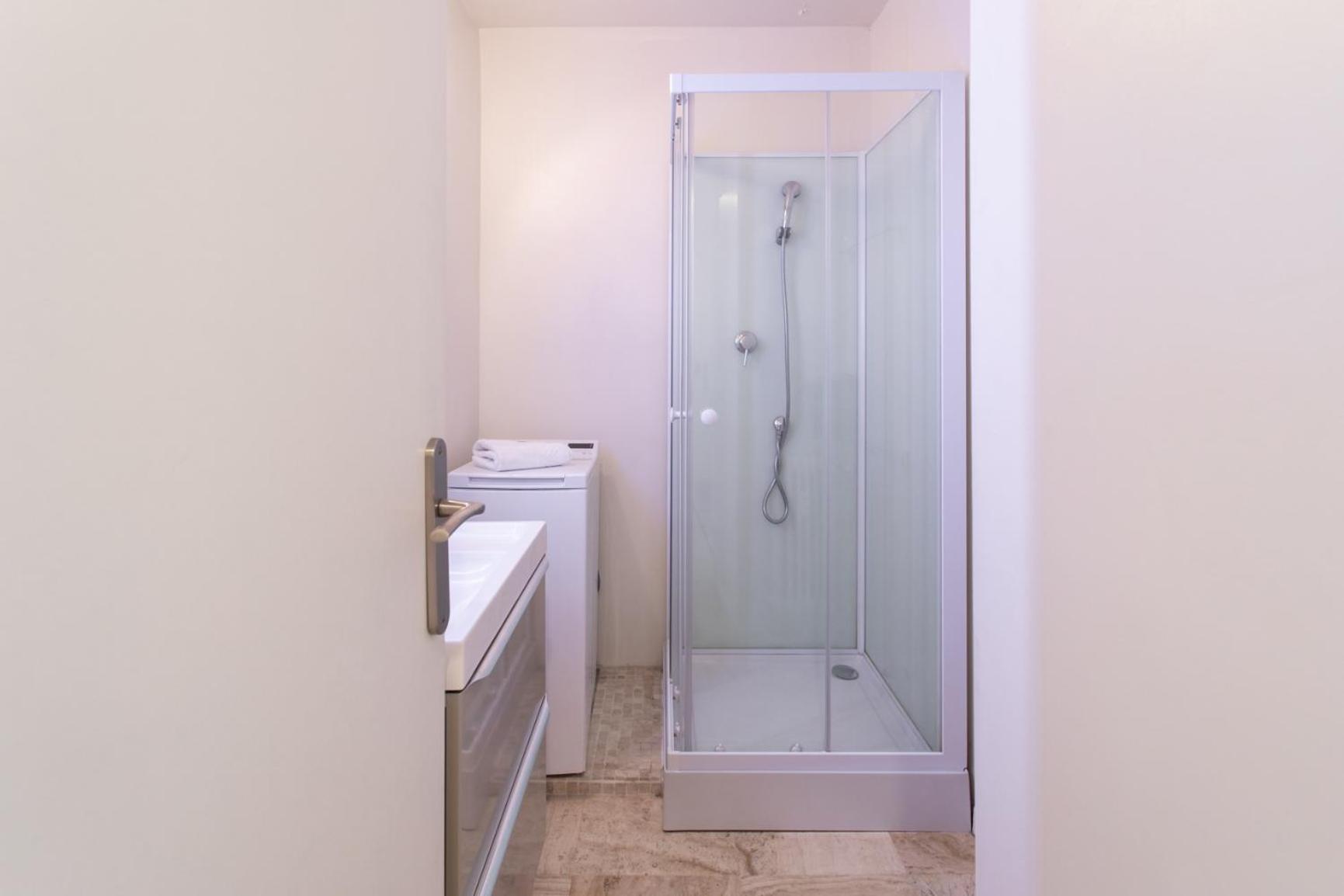 Appartement 5min Train Station & Sea - Ac & Balcony Antibes